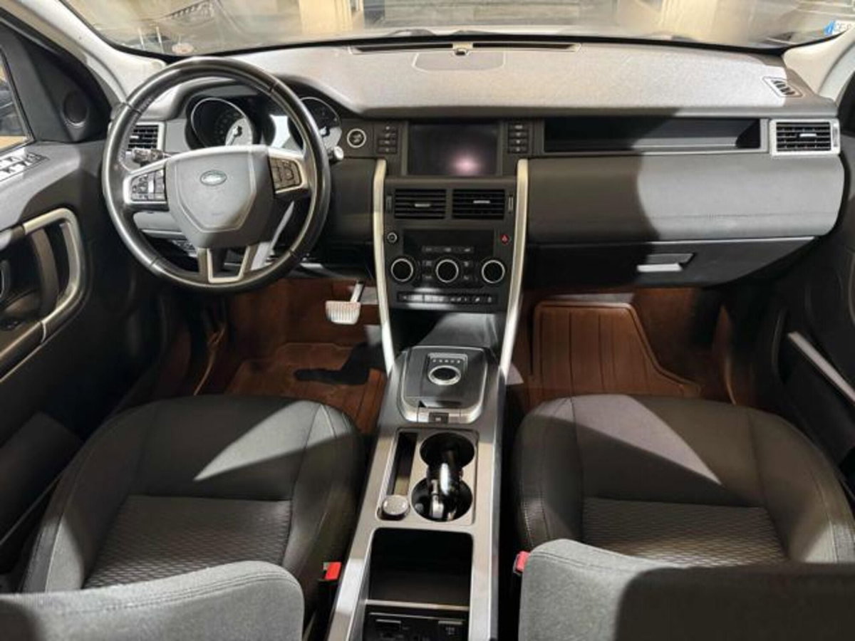 Land Rover Discovery Sport 2.0 TD4 150 CV SE (11)