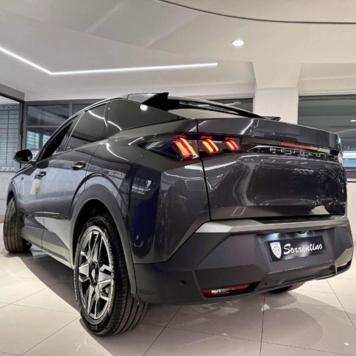 Peugeot 3008 1.2 hybrid GT Exclusive 145cv e-dcs6 (15)