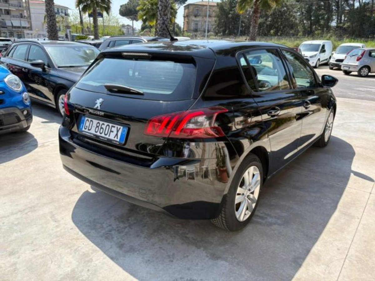 Peugeot 308 BlueHDi 130 S&S Business (4)