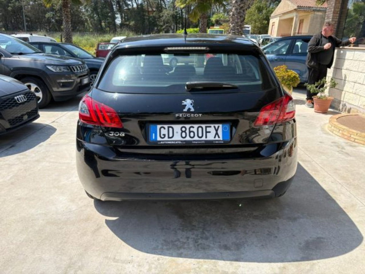 Peugeot 308 BlueHDi 130 S&S Business (5)