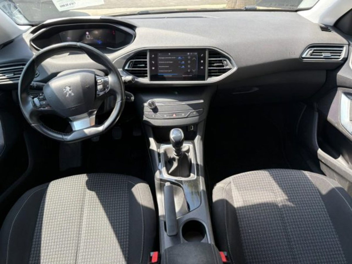 Peugeot 308 BlueHDi 130 S&S Business (7)