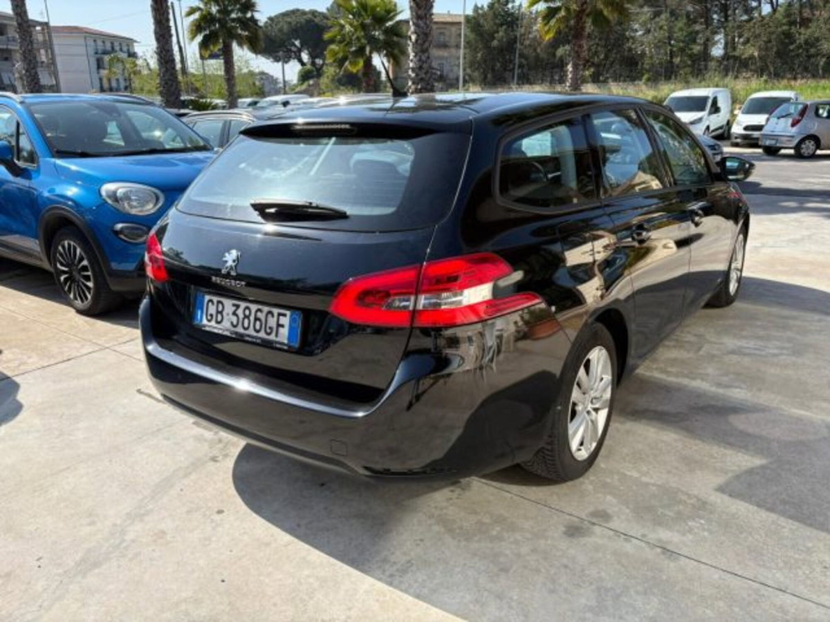 Peugeot 308 SW BlueHDi 130 S&S Business (4)
