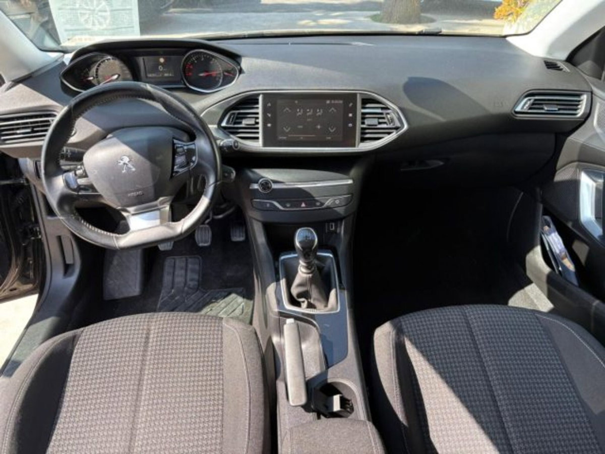Peugeot 308 SW BlueHDi 130 S&S Business (7)