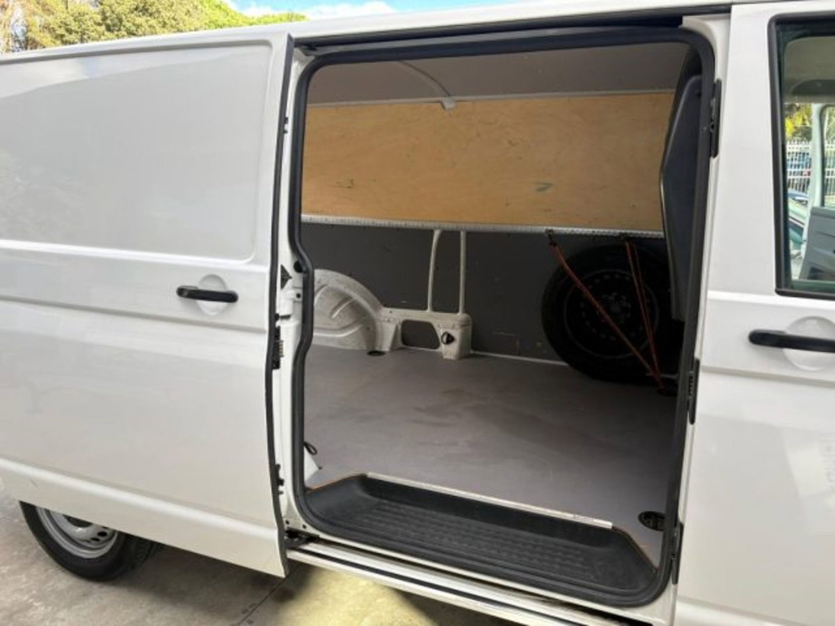 Volkswagen Veicoli Commerciali Transporter Furgone 2.0 TDI 150CV PC Furgone (8)