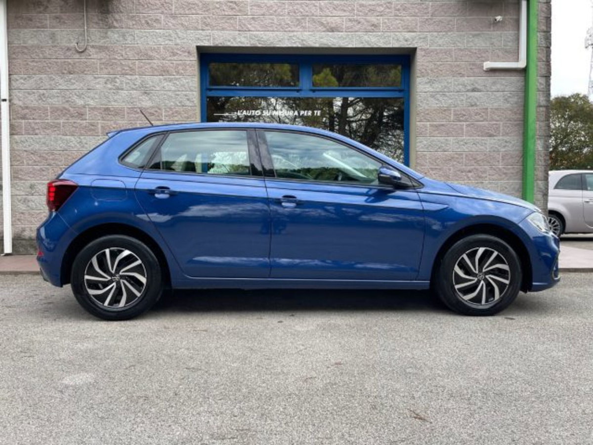 Volkswagen Polo 1.0 tsi Edition 95cv (2)