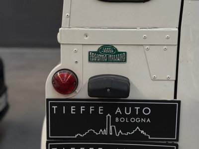 Land Rover Defender 90 2.0 SD4 AWD Auto (13)