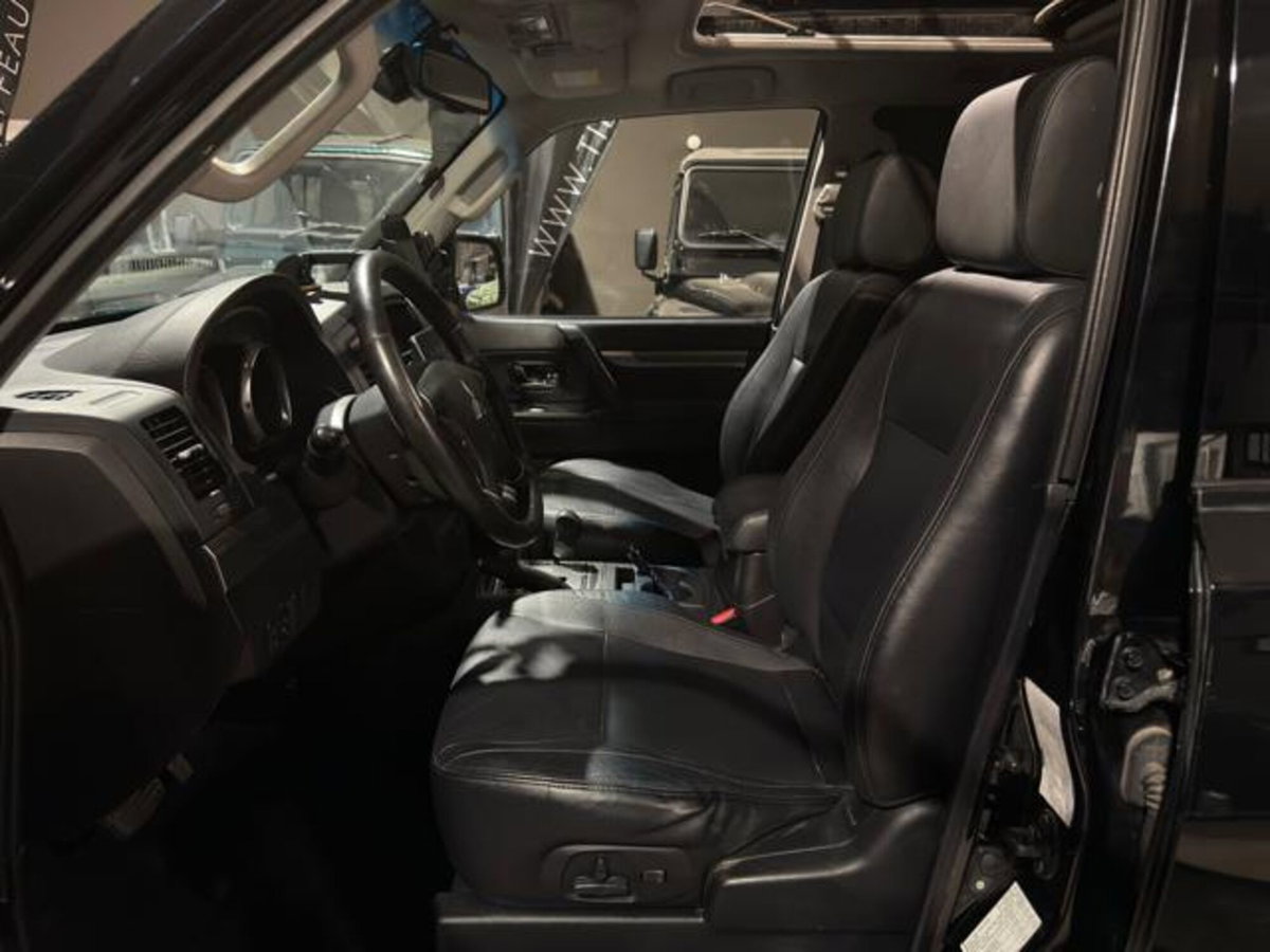Mitsubishi Pajero 3.8 V6 24V aut. 5p. Instyle (15)