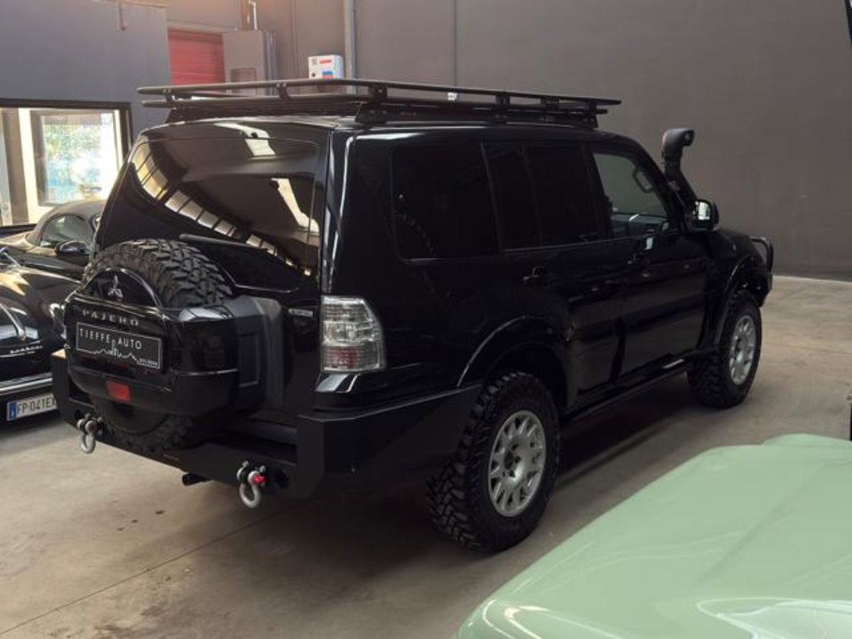 Mitsubishi Pajero 3.8 V6 24V aut. 5p. Instyle (4)