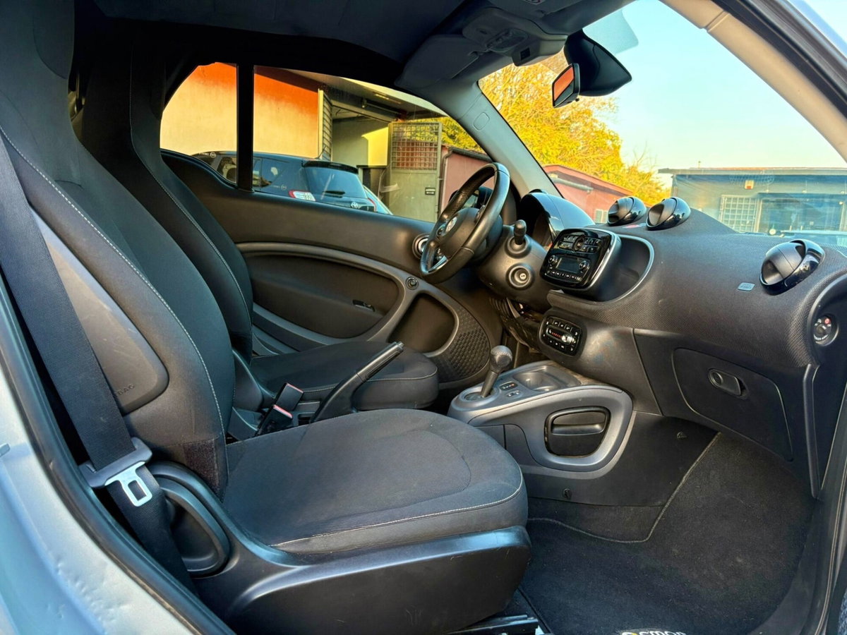 smart Fortwo Cabrio 70 1.0 twinamic cabrio Passion (13)