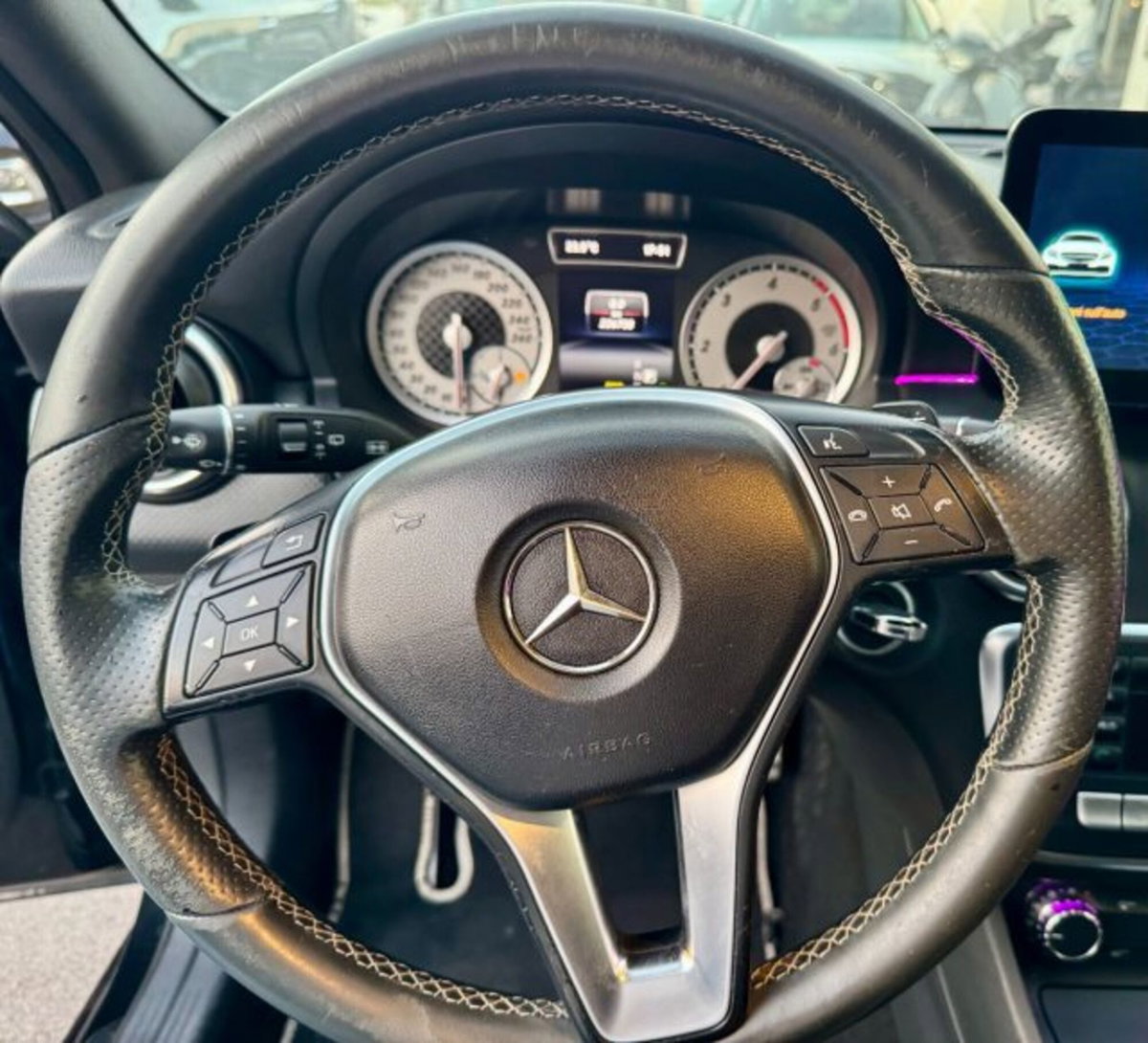 Mercedes-Benz Classe A 180 CDI Automatic Sport (13)
