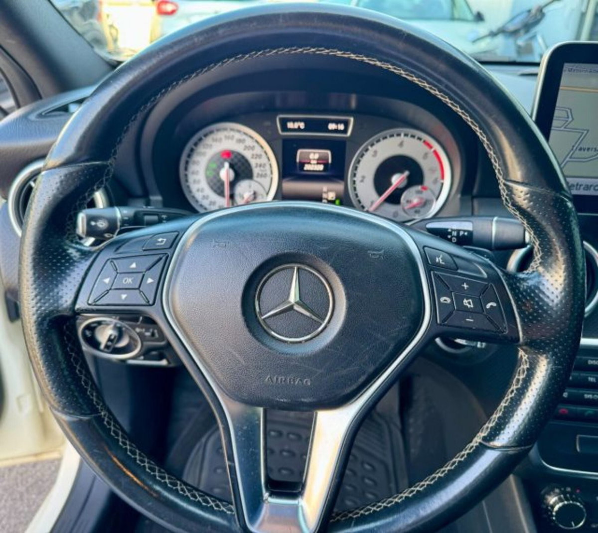 Mercedes-Benz Classe A 180 d Automatic Sport (13)