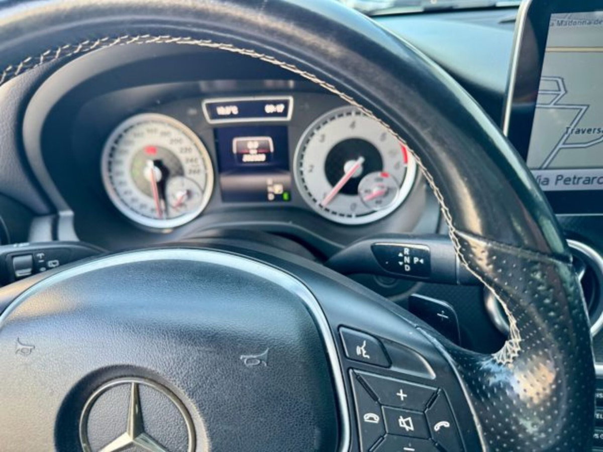 Mercedes-Benz Classe A 180 d Automatic Sport (15)