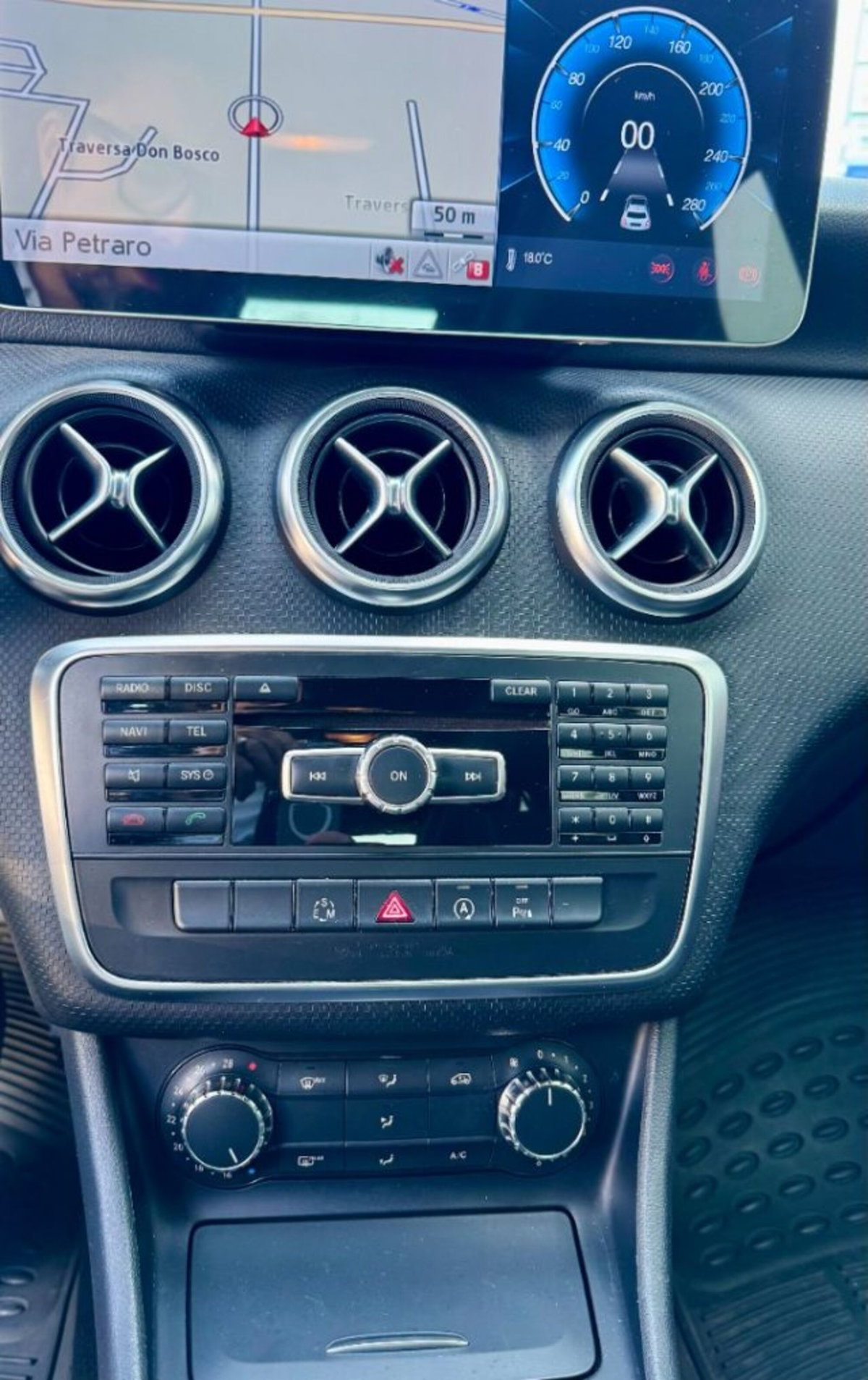 Mercedes-Benz Classe A 180 d Automatic Sport (17)
