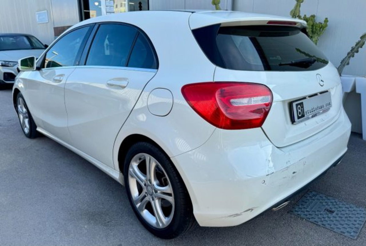 Mercedes-Benz Classe A 180 d Automatic Sport (2)