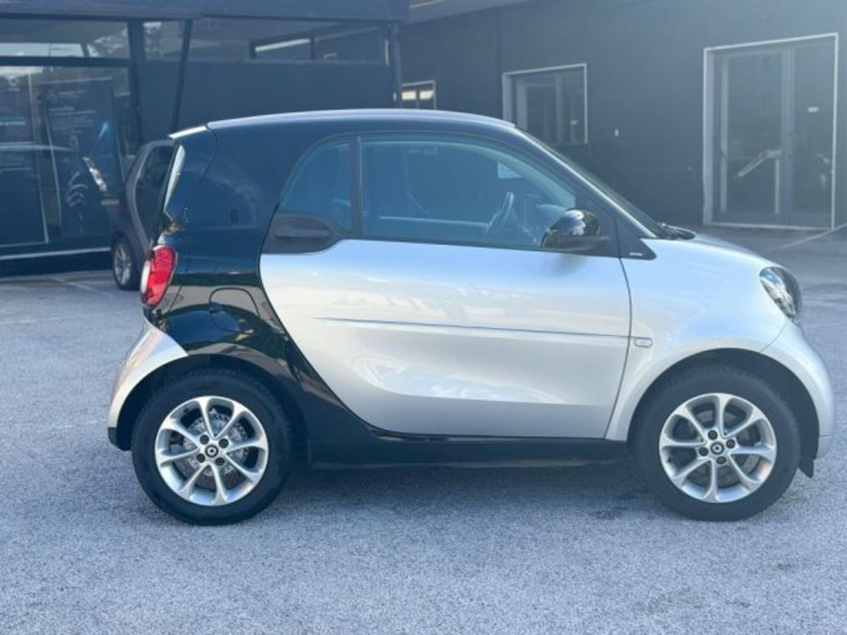 smart Fortwo 70 1.0 twinamic Youngster (7)