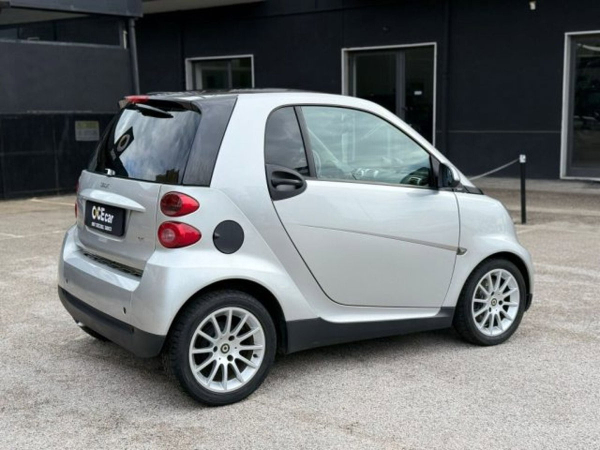 smart Fortwo 800 40 kW coupé passion cdi (5)