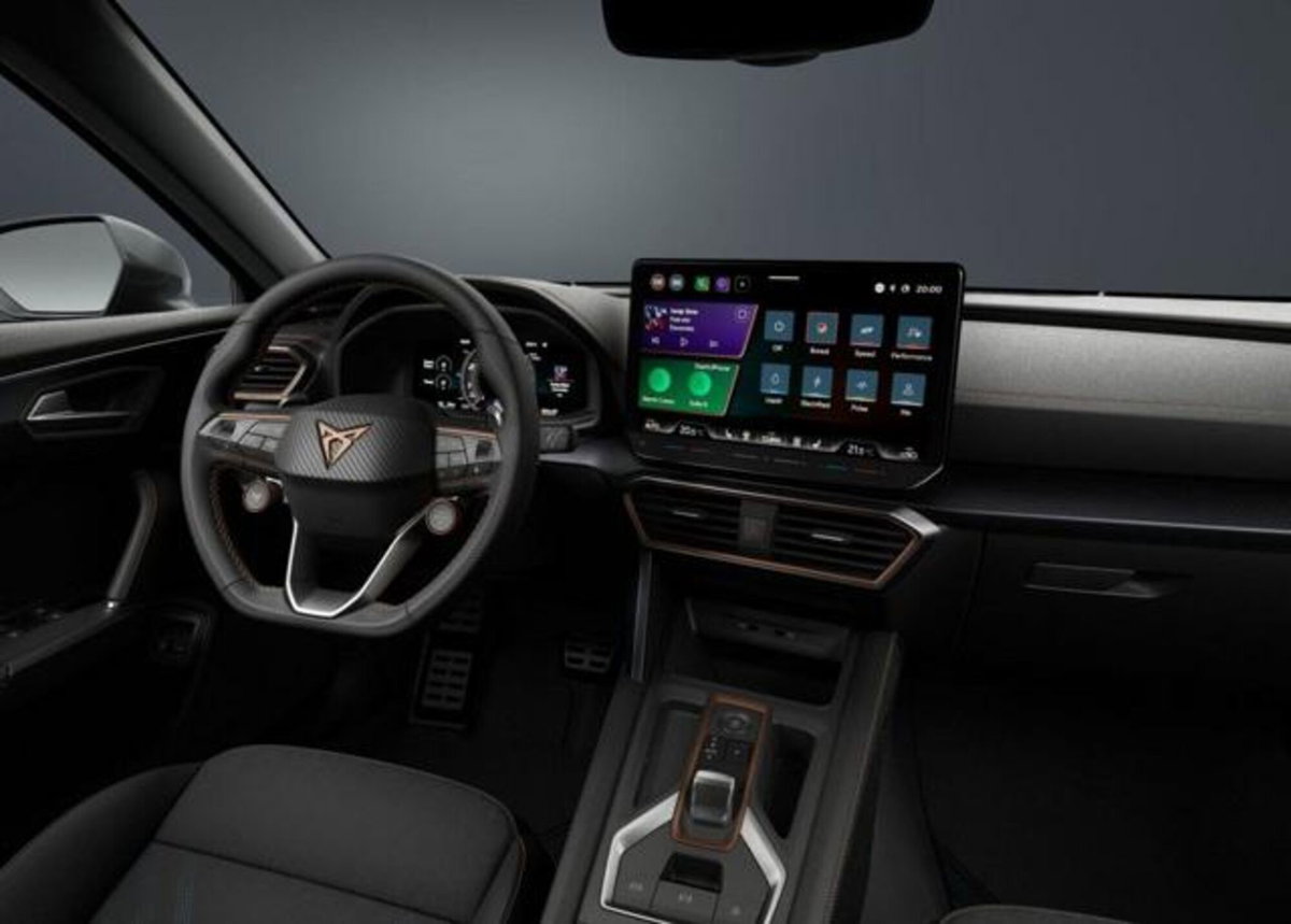 Cupra Formentor 1.5 e-hybrid Dark Stone 204cv dsg (4)