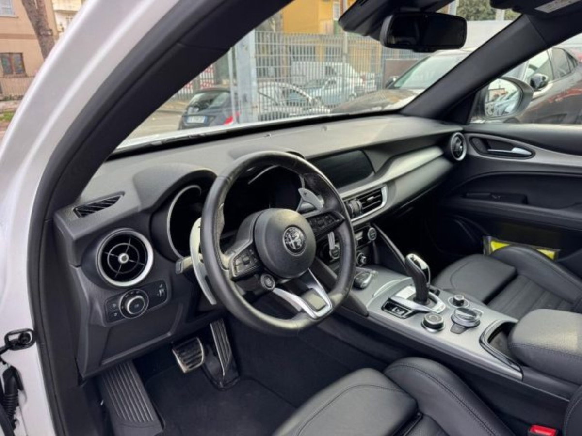 Alfa Romeo Stelvio Stelvio 2.2 Turbodiesel 210 CV AT8 Q4 Veloce (14)