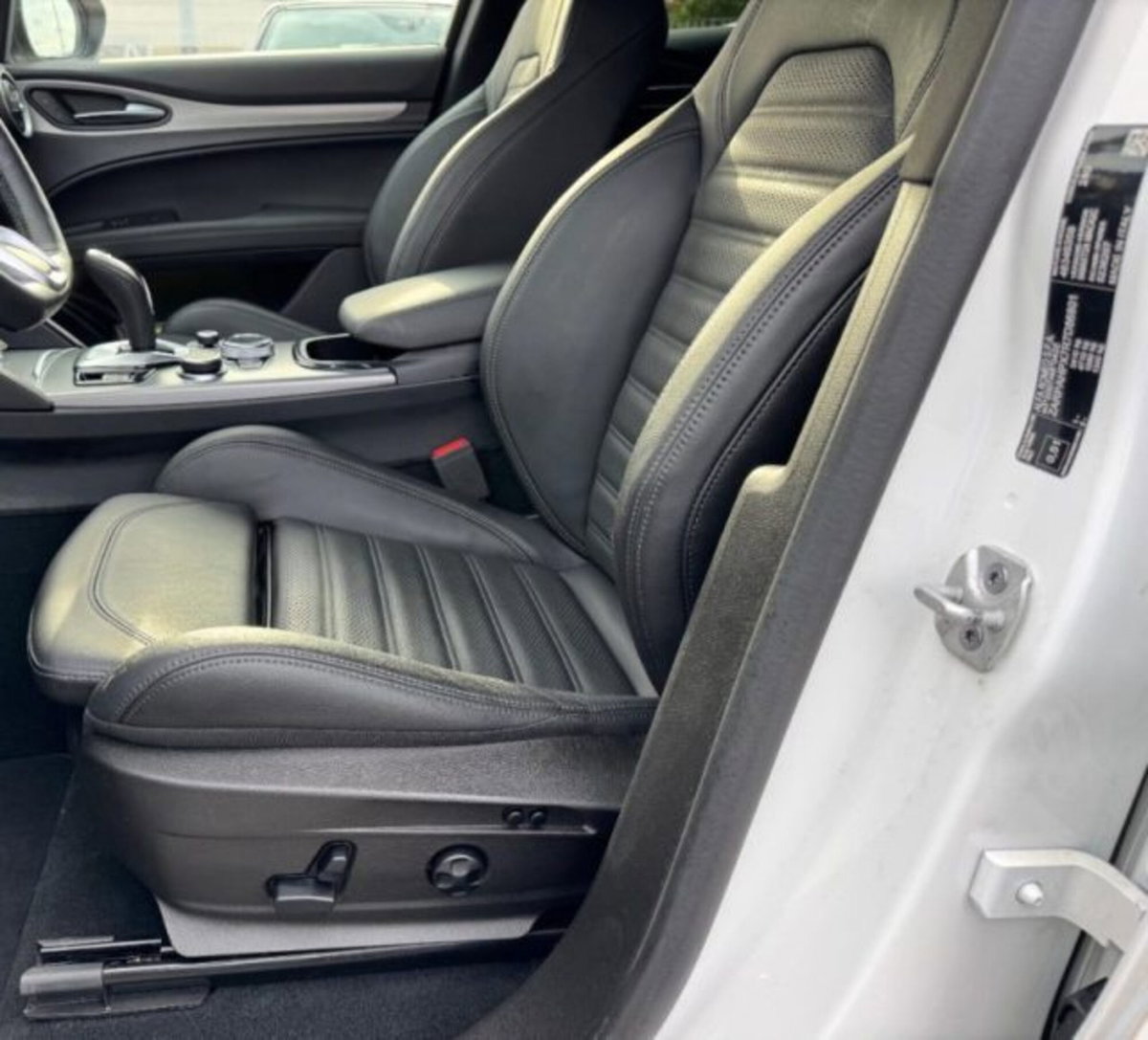 Alfa Romeo Stelvio Stelvio 2.2 Turbodiesel 210 CV AT8 Q4 Veloce (9)