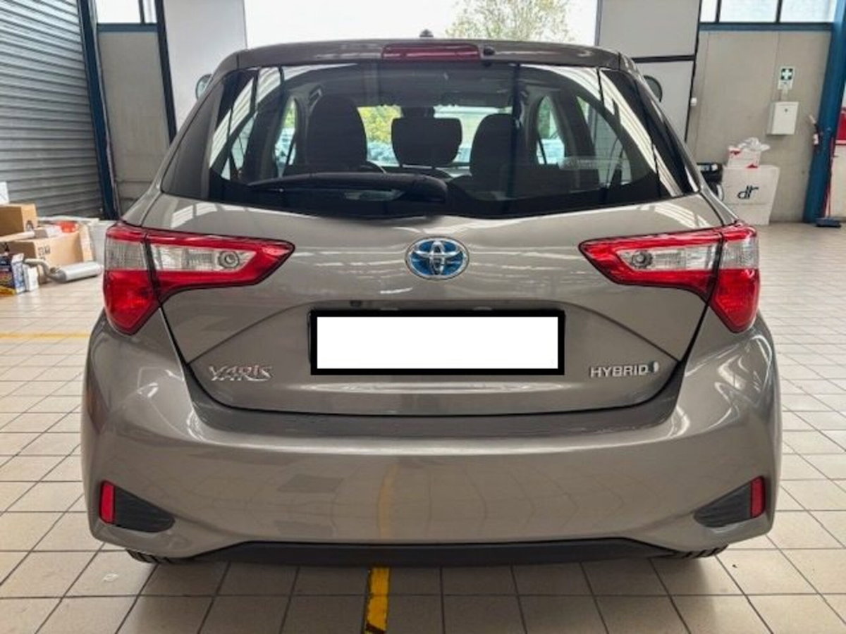 Toyota Yaris 1.5 Hybrid 5 porte Active (6)