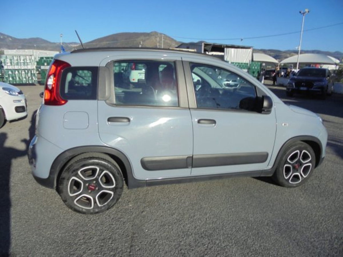 Fiat Panda 1.0 firefly hybrid s&s 70cv 5p.ti (18)