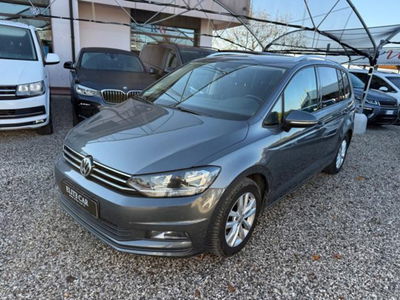 Volkswagen Touran 2.0 TDI 150 CV SCR DSG Highline BlueMotion Technology usata