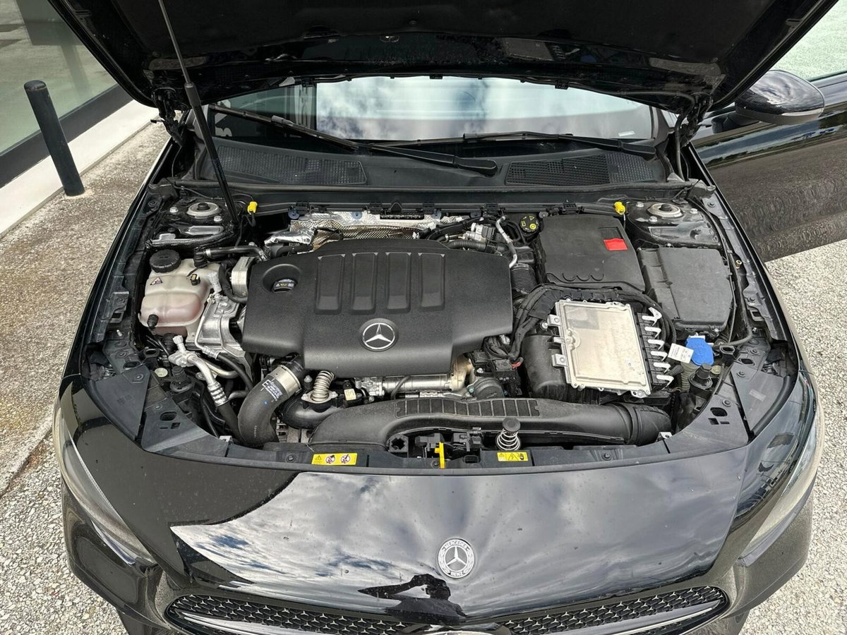 Mercedes-Benz Classe A 180 d Automatic Premium (4)