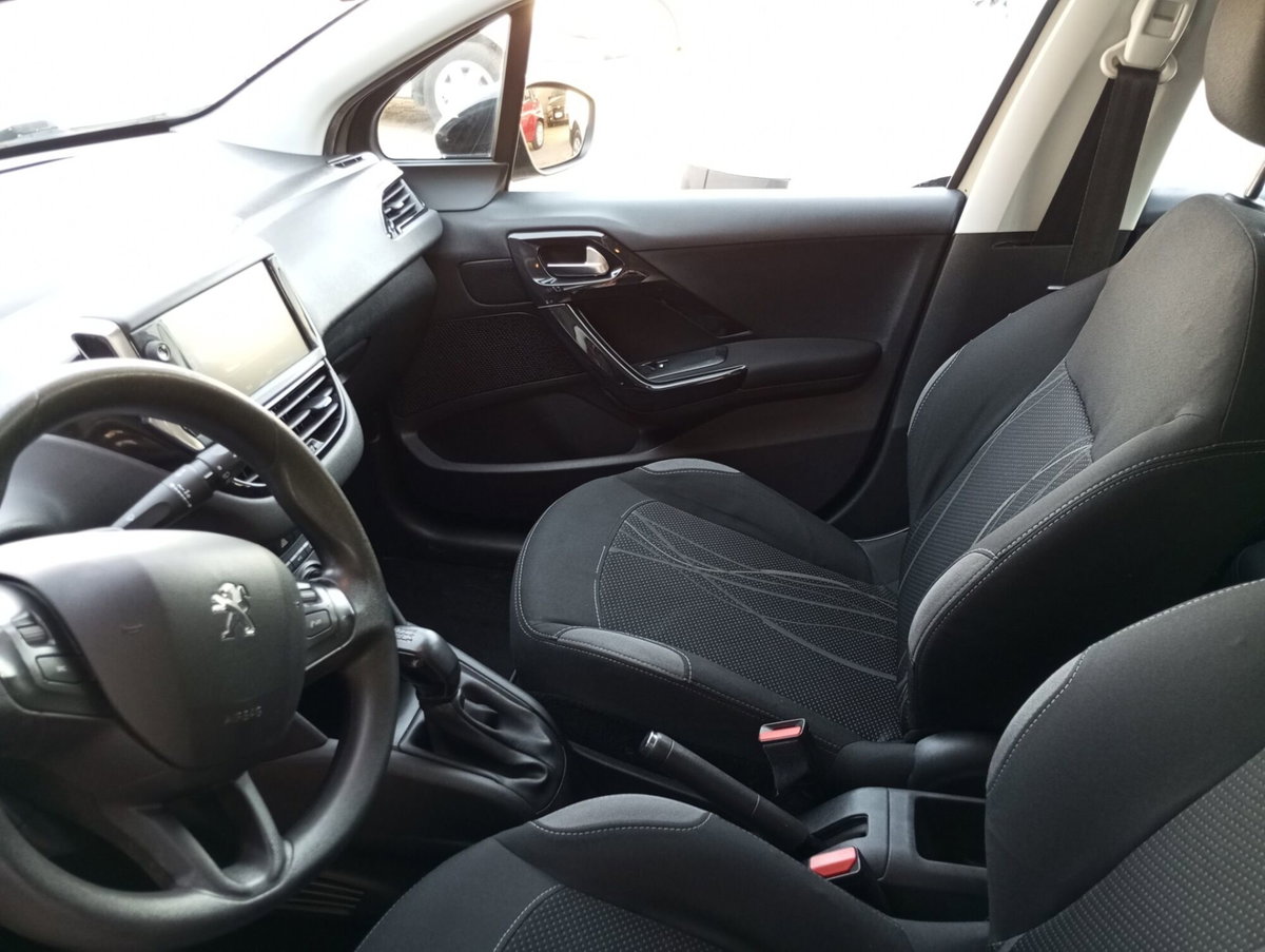 Peugeot 208 e-HDi 92 CV Stop&Start 5 porte Active (10)