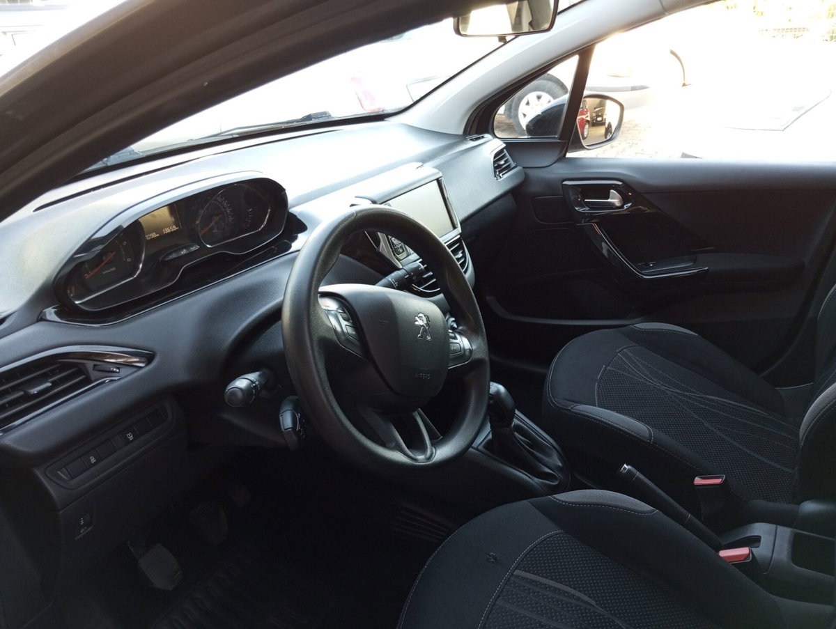 Peugeot 208 e-HDi 92 CV Stop&Start 5 porte Active (15)