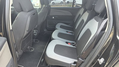 Citroen Grand C4 Picasso BlueHDi 120 S&S Exclusive (4)