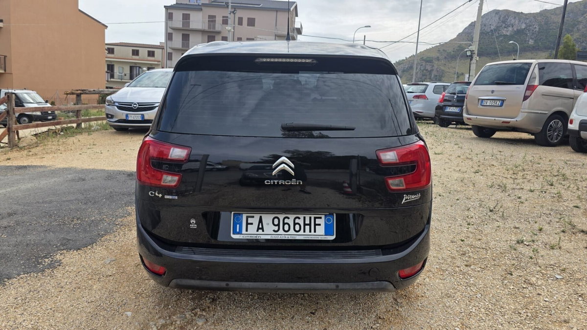Citroen Grand C4 Picasso BlueHDi 120 S&S Exclusive (9)