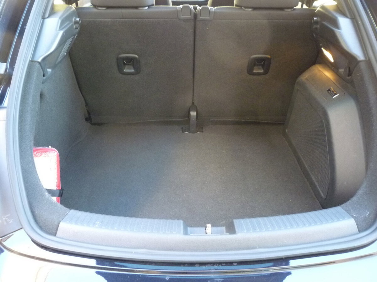 Volkswagen Maggiolino 1.2 TSI Design BlueMotion Technology (13)
