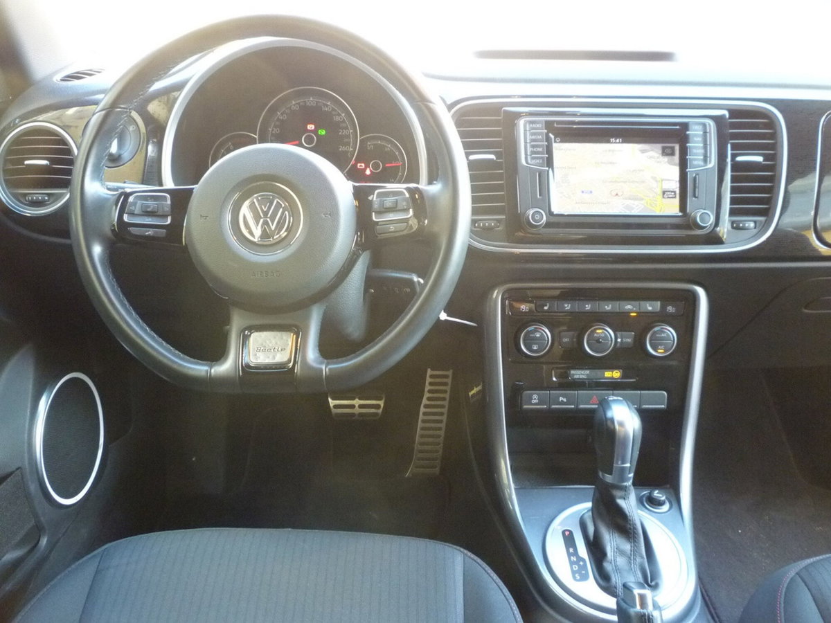 Volkswagen Maggiolino 1.2 TSI Design BlueMotion Technology (9)
