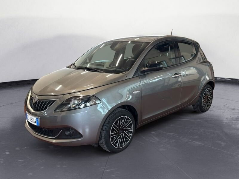 Lancia Ypsilon 1.0 FireFly 5 porte S&S Hybrid Gold Plus
