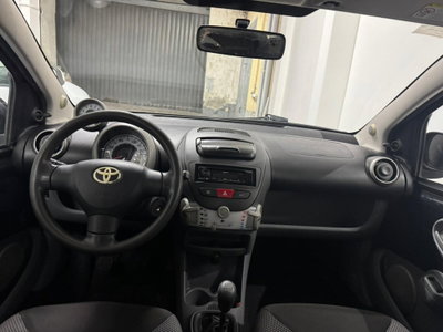 Toyota Aygo 1.0 12V VVT-i 5 porte Now Connect (19)