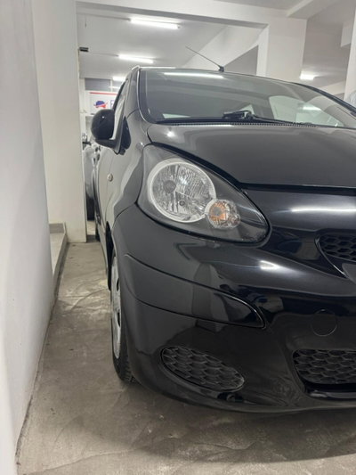 Toyota Aygo 1.0 12V VVT-i 5 porte Now Connect (5)