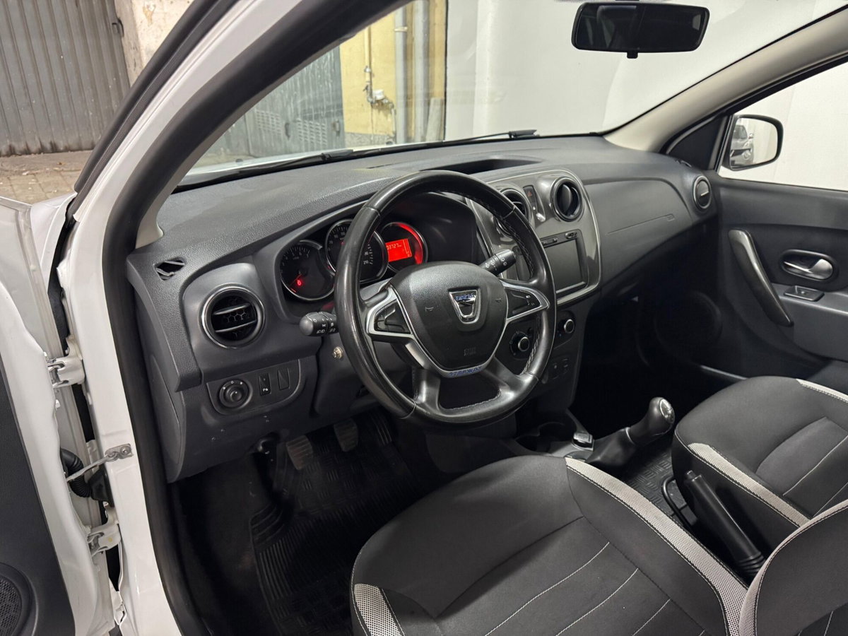 Dacia Sandero Stepway 1.5 Blue dCi 95 CV Comfort (15)