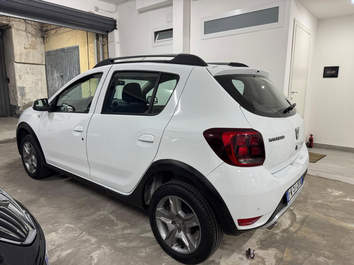 Dacia Sandero Stepway 1.5 Blue dCi 95 CV Comfort (7)