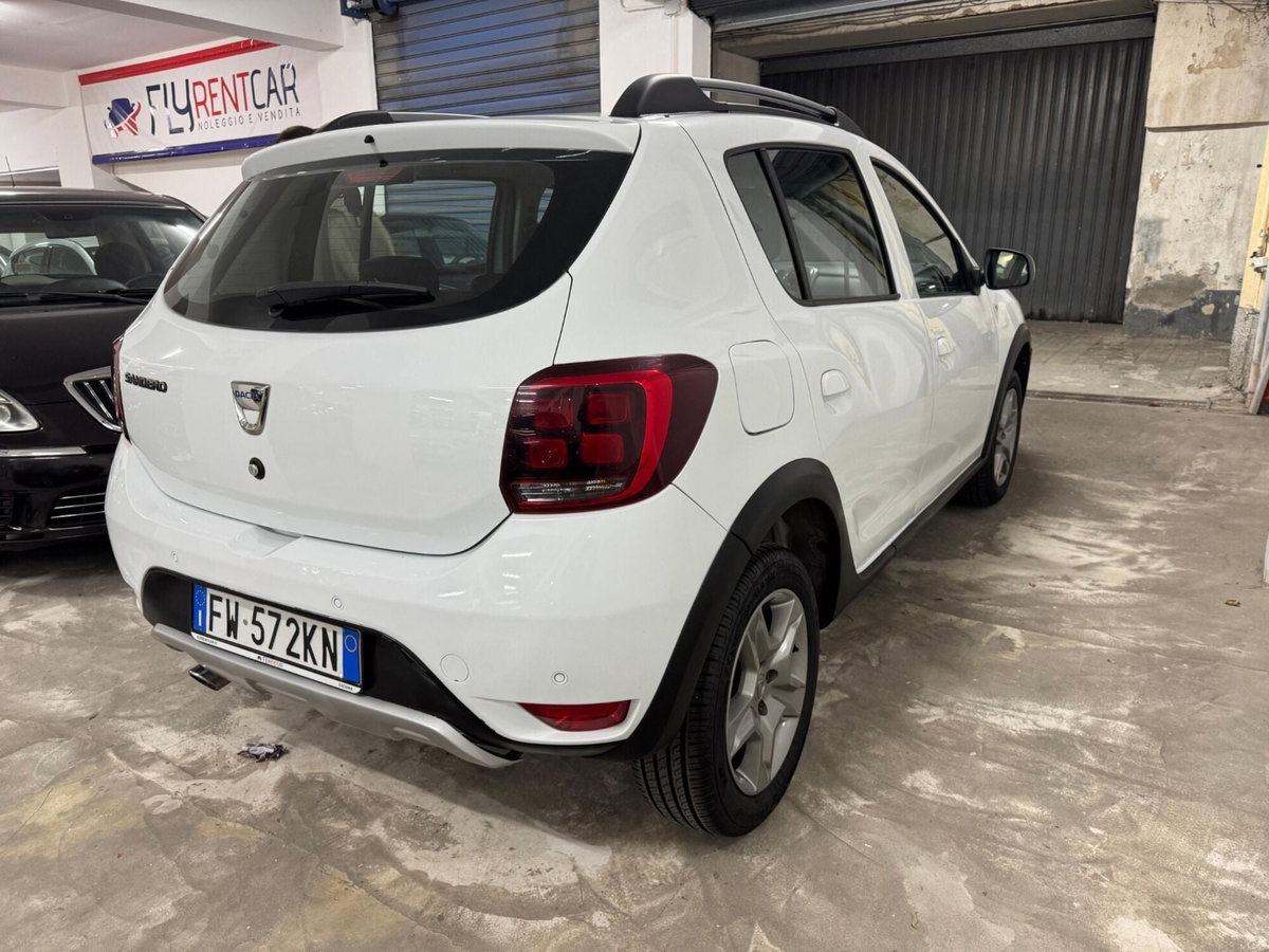 Dacia Sandero Stepway 1.5 Blue dCi 95 CV Comfort (9)