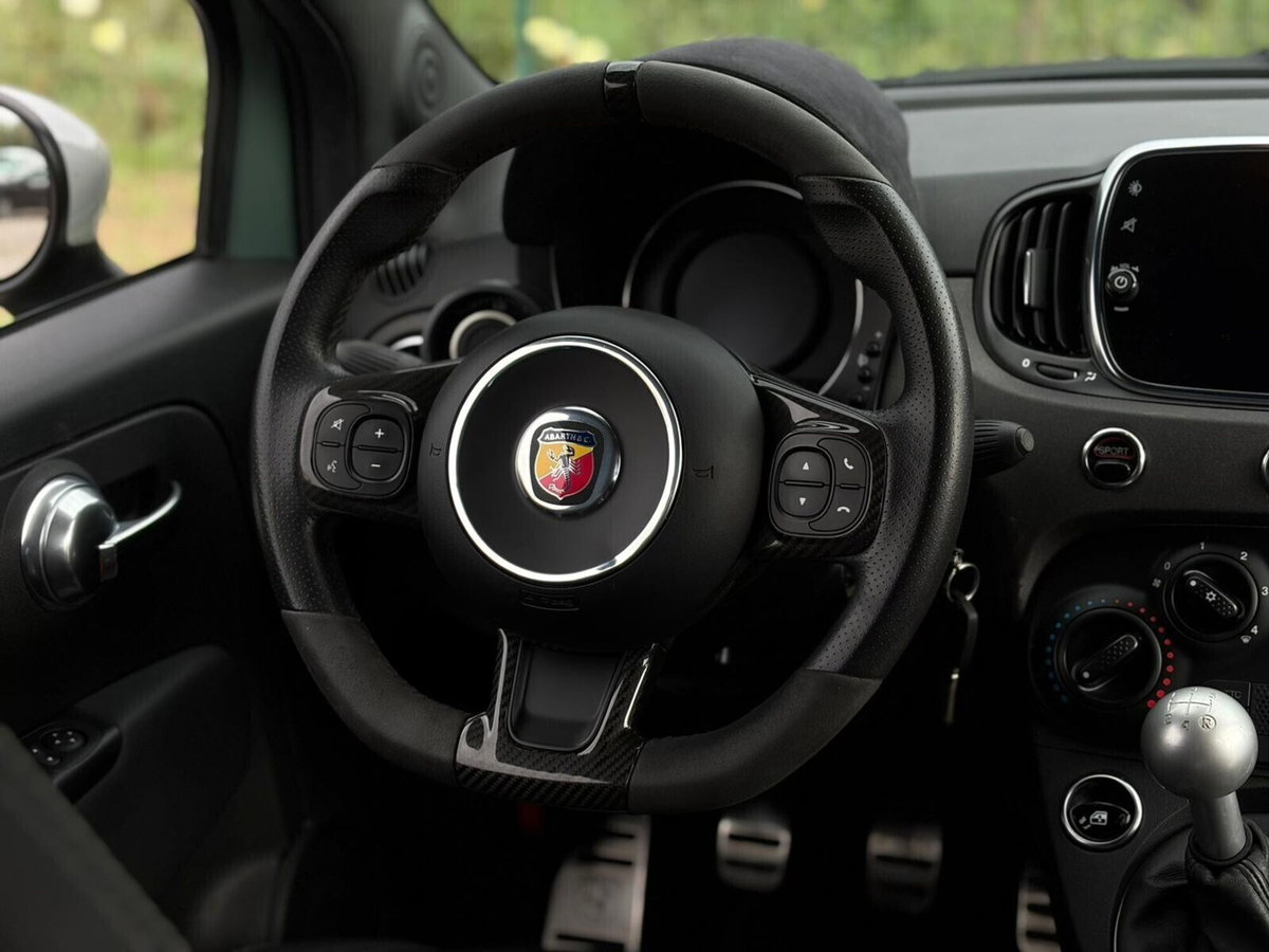 Abarth 695 695 1.4 Turbo T-Jet 180 CV 70° (11)