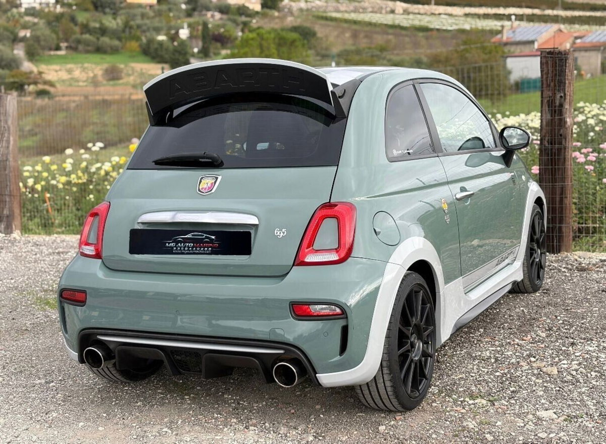 Abarth 695 695 1.4 Turbo T-Jet 180 CV 70° (6)