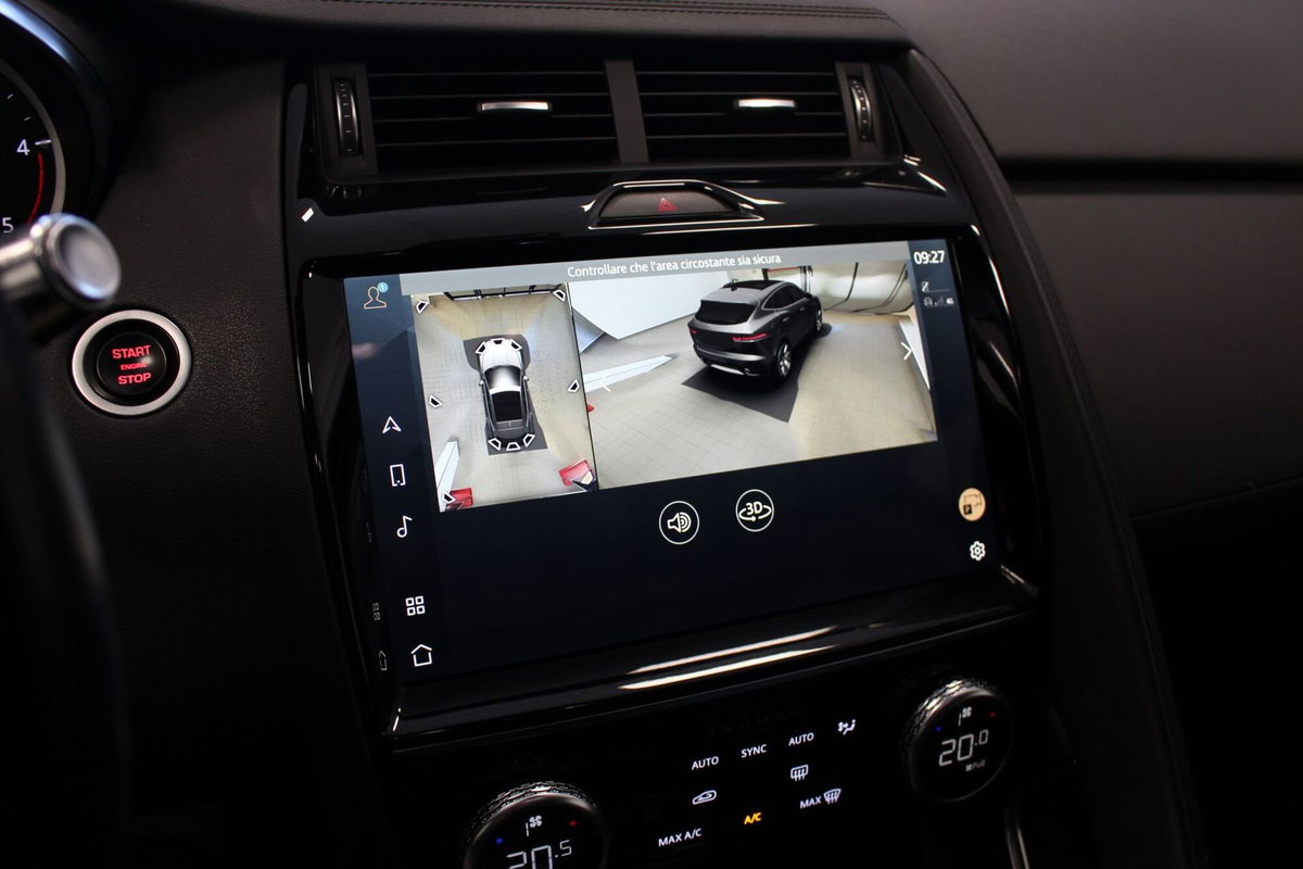 Jaguar E-Pace 2.0D I4 163 CV AWD Auto (19)