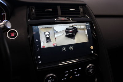 Jaguar E-Pace 2.0D I4 163 CV AWD Auto (19)