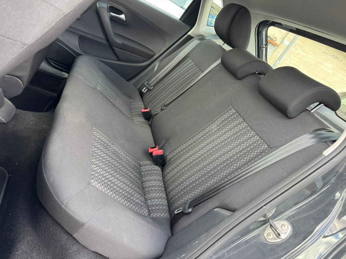 Volkswagen Polo 1.0 MPI 5p. Trendline (11)