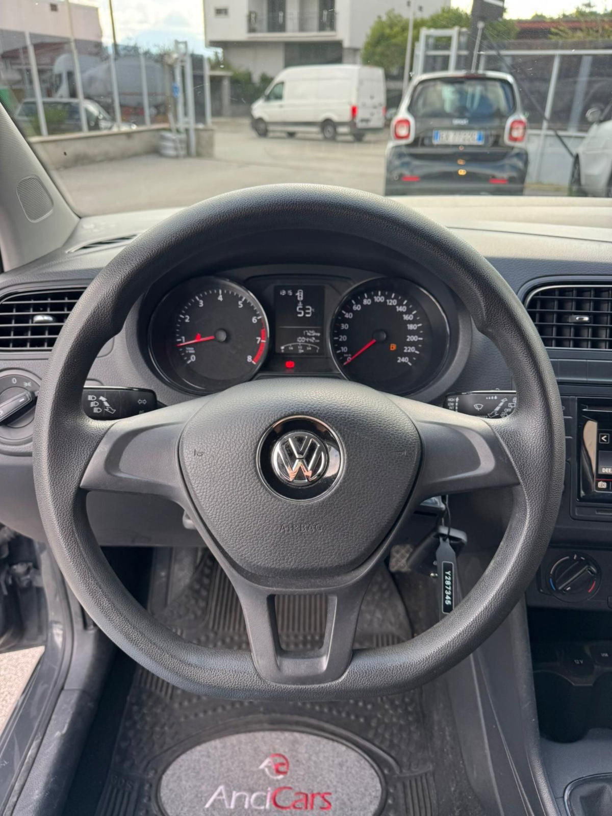 Volkswagen Polo 1.0 MPI 5p. Trendline (7)
