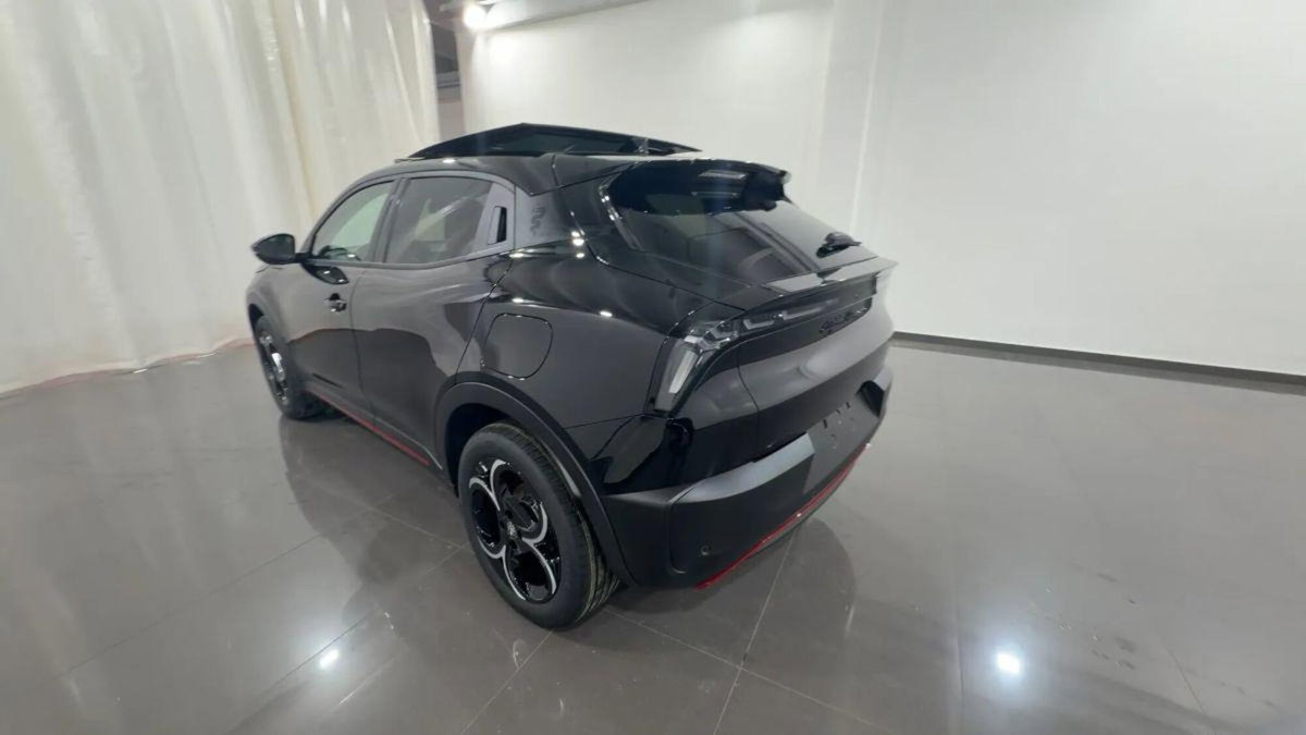 Alfa Romeo Junior elettrica Speciale 156cv (6)