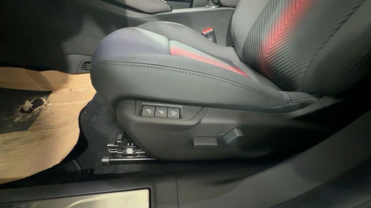 Alfa Romeo Junior elettrica Speciale 156cv (9)