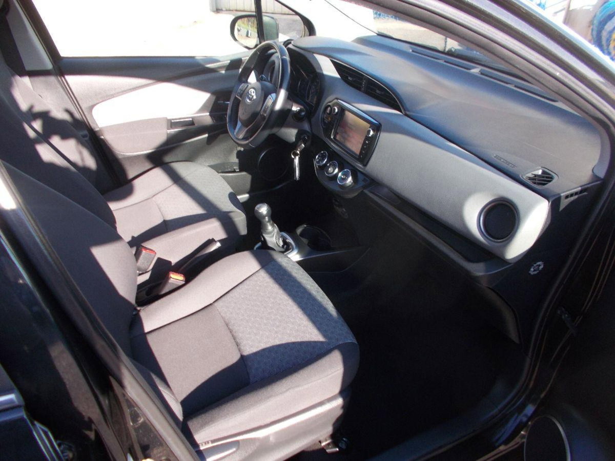Toyota Yaris 16V cat 5 porte (5)