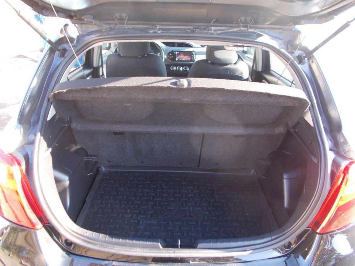 Toyota Yaris 16V cat 5 porte (8)