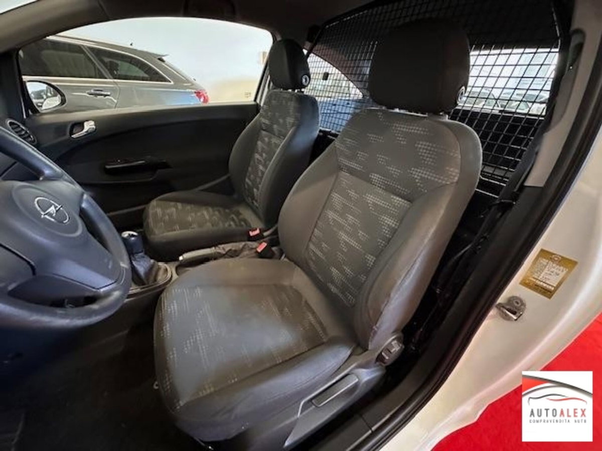 Opel Corsa 1.3 CDTI 75CV ecoFLE3 porte Club (9)